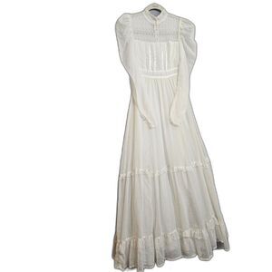 Vintage 70s Gunne Sax White Lace Tiered Wedding Dress Prairie Romantic Bride